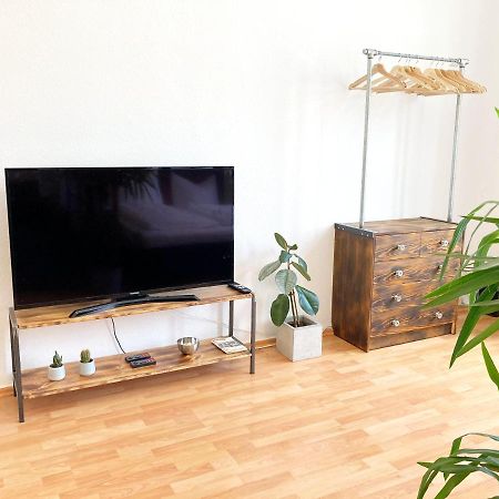 2 Zimmer Ferienwohnung In Zentraler Lage Inkl Wlan & Netflix Лейпциг Экстерьер фото